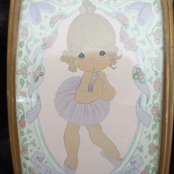 Precious Moments Music Box - Picture 4 of 12